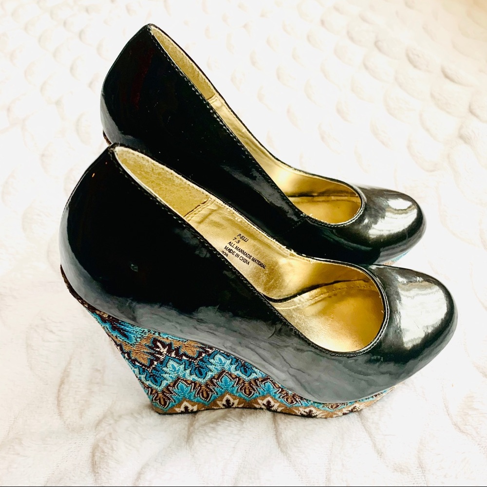 💎5/$25💎 Steve Madden Platform Wedges